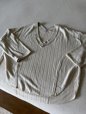 Women's urban outfitters out from under Cream oatmeal V-Neck Knit Top Sz XS